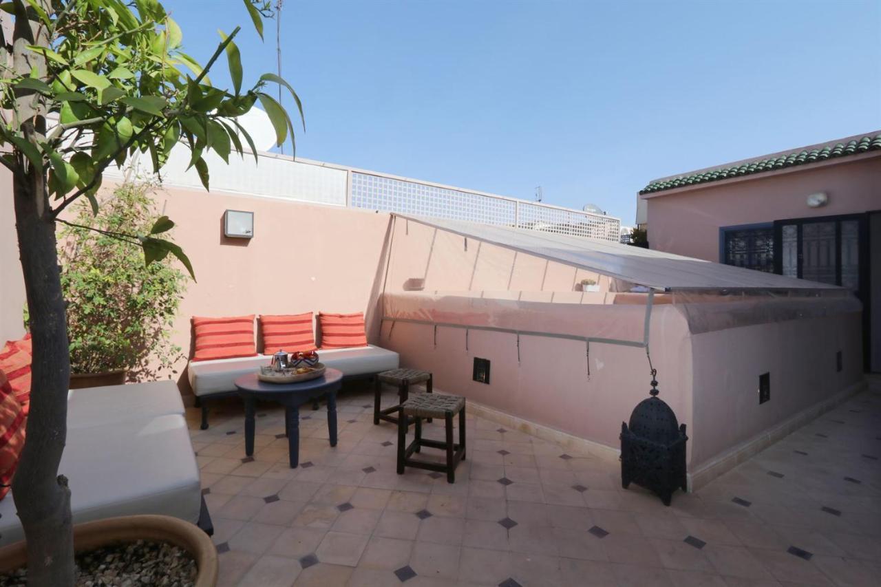 Riad Dar Safi - Privatise Pour 6/8 Pers. - Jacuzzi 马拉喀什 外观 照片